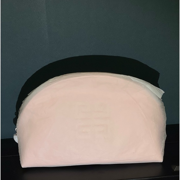 Pink GIVENCHY pouch bag - Picture 3 of 7